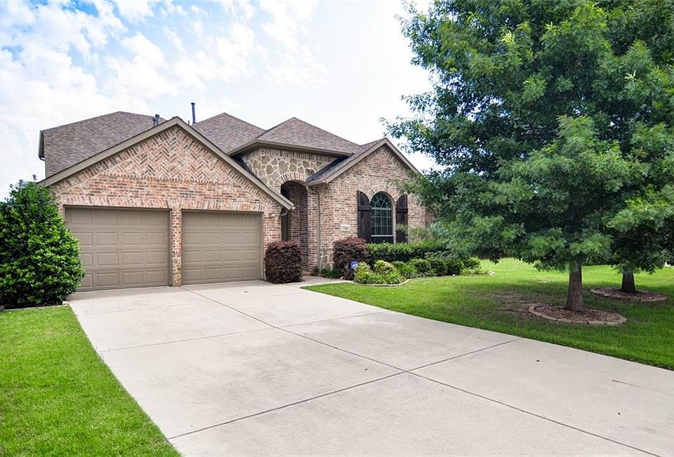 1st image of 7700 Harvest Hill Ln
