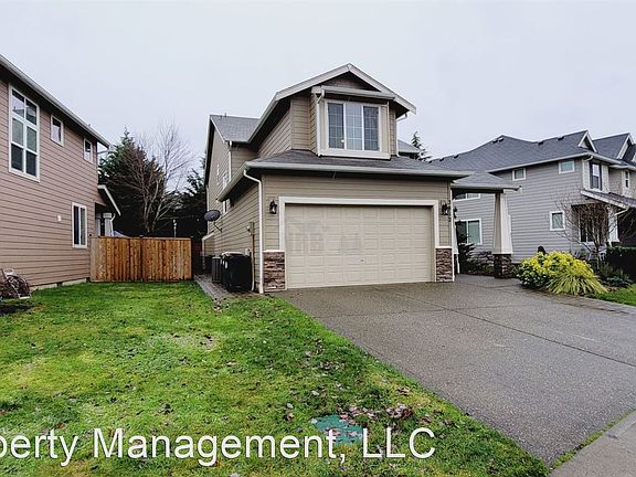 3rd image of 3812 Ingleside Dr SE