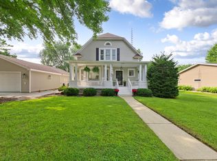 308 1st St NW, New Richland, MN 56072
