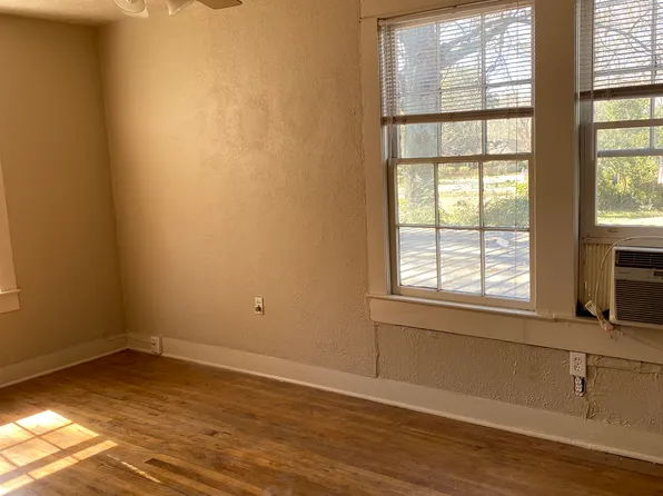 5865 Castile Ave #B, Baton Rouge, LA 70806