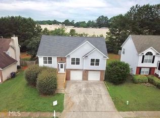 297 Horseshoe Bnd, Riverdale, GA 30274