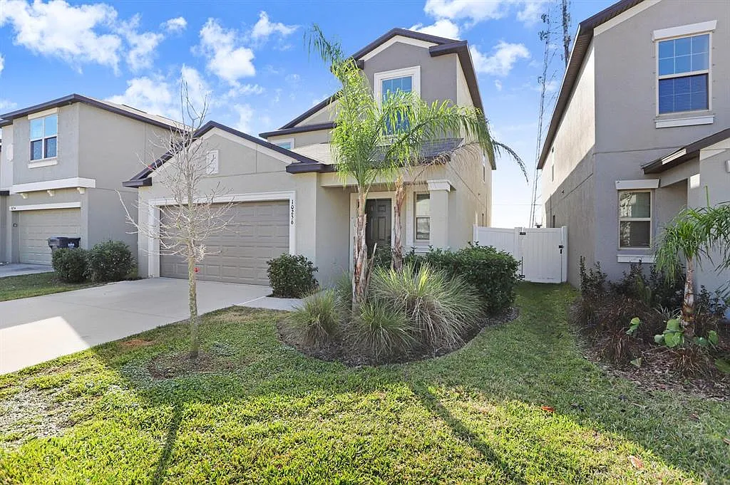 5 bed, 2.5 bath, 2415 sqft, $2,650 — Photo 1
