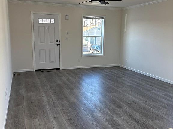 2nd image of 135 Creeks Edge Ct