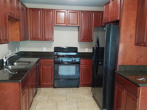 2nd image of 3417 Plaza Dr