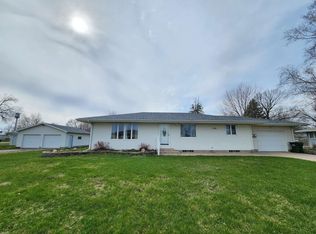 751 Dean St, Havelock, IA 50546