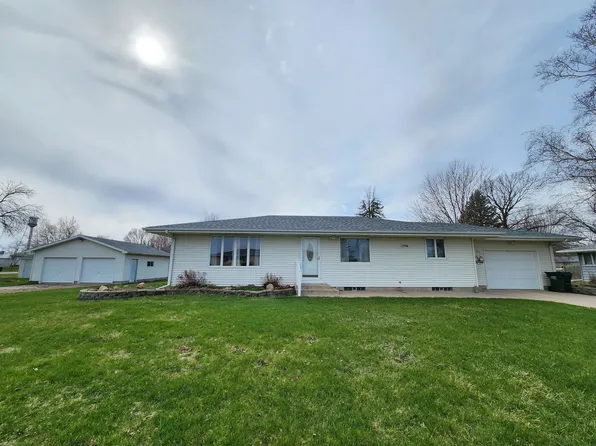 751 Dean St, Havelock, IA 50546