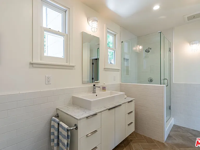 28901 Boniface Dr — Photo 22