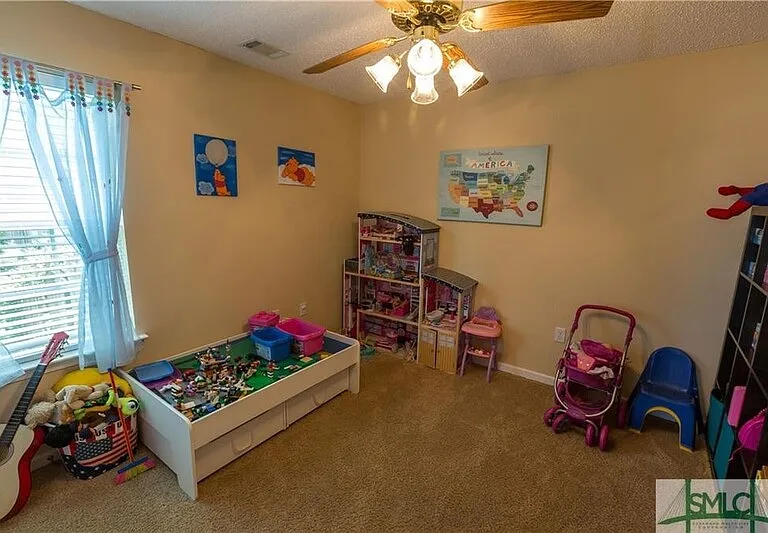 258 Lancaster Way — Photo 17