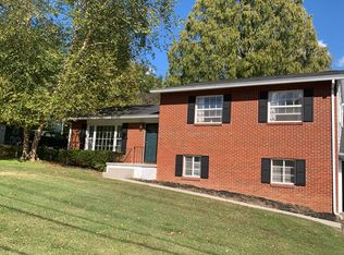 5800 Melstone Rd, Knoxville, TN 37912