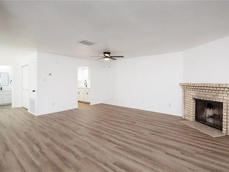 6114 Wilderock Dr #C — Photo 8