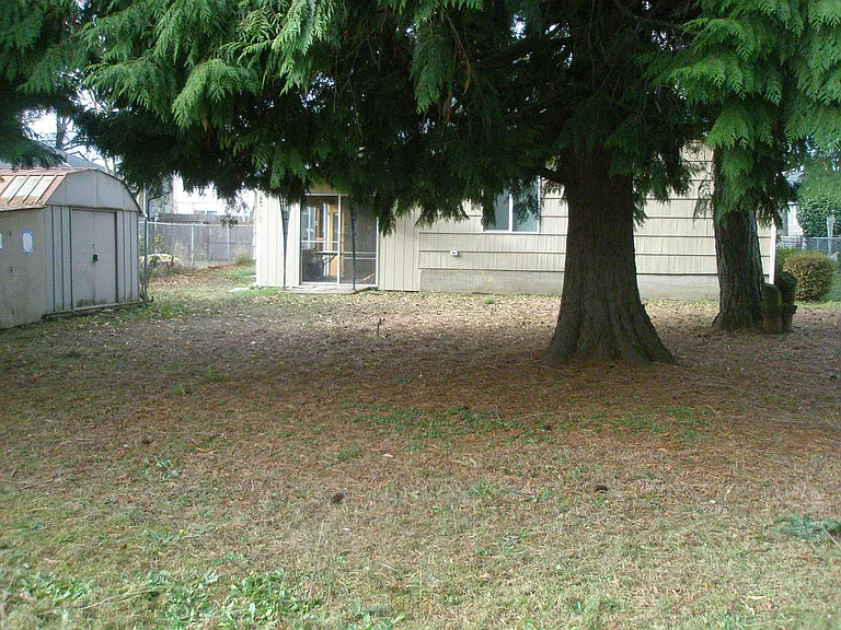 8204 SE 74th Ave — Photo 9