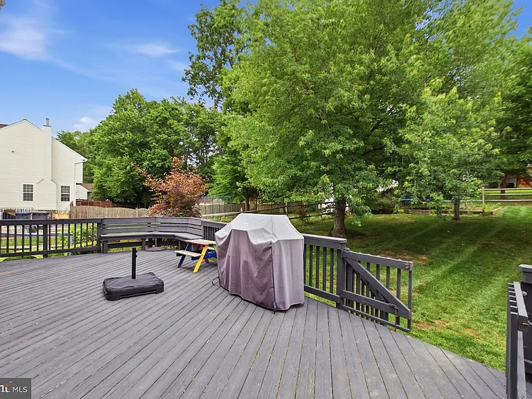 14997 Grassy Knoll Ct — Photo 19