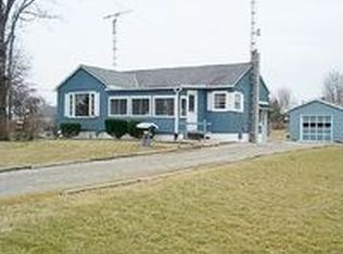 60 Mickey Rd, Shelby, OH 44875