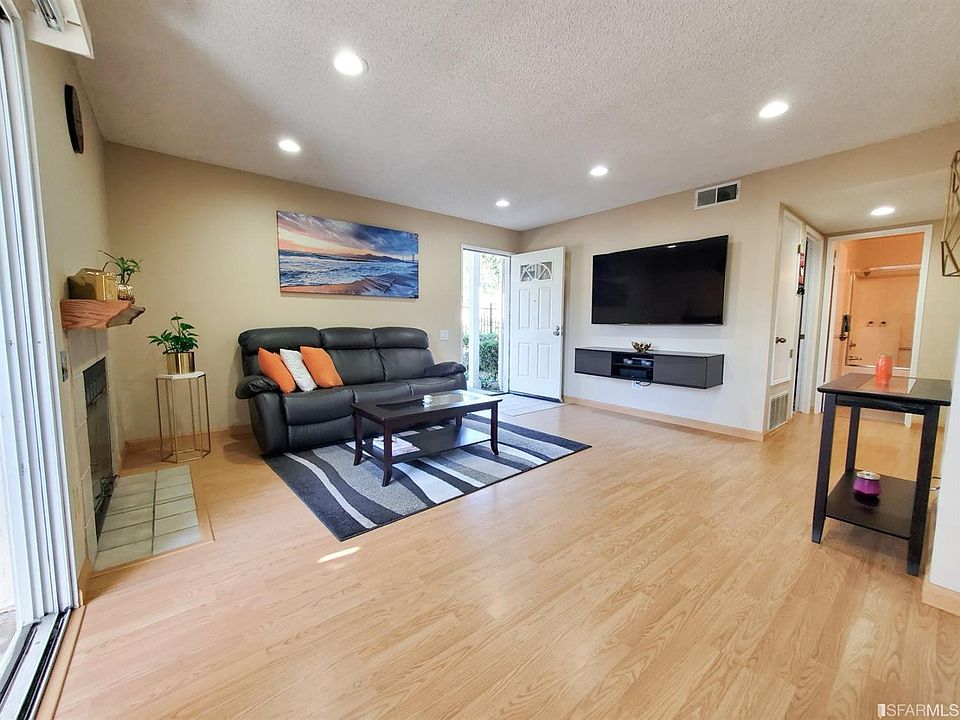 1st image of 206 Glenwood