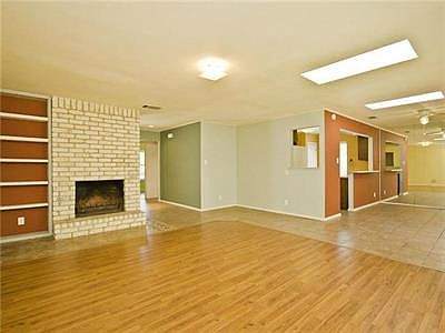 5th image of 11100 Blossom Bell Dr