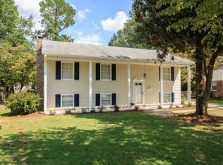 5072 Chesapeake Rd, Fayetteville, NC 28311