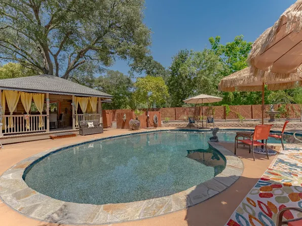 5770 Hoffman Ln, Fair Oaks, CA 95628