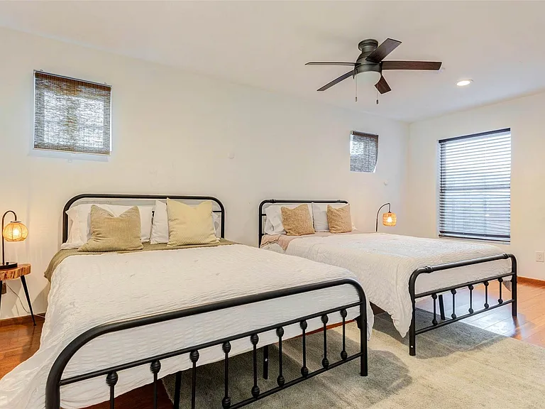4115 Chartres St — Photo 26