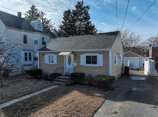 89 Lawrence St, East Hartford, CT 06118