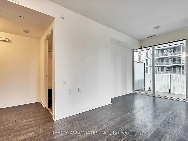 42 Charles St E #1304 — Photo 15