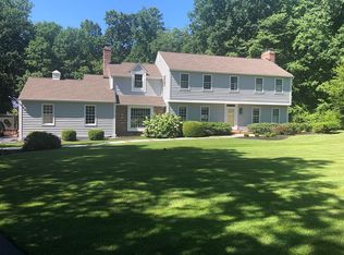 28 James Thomas Rd, Malvern, PA 19355