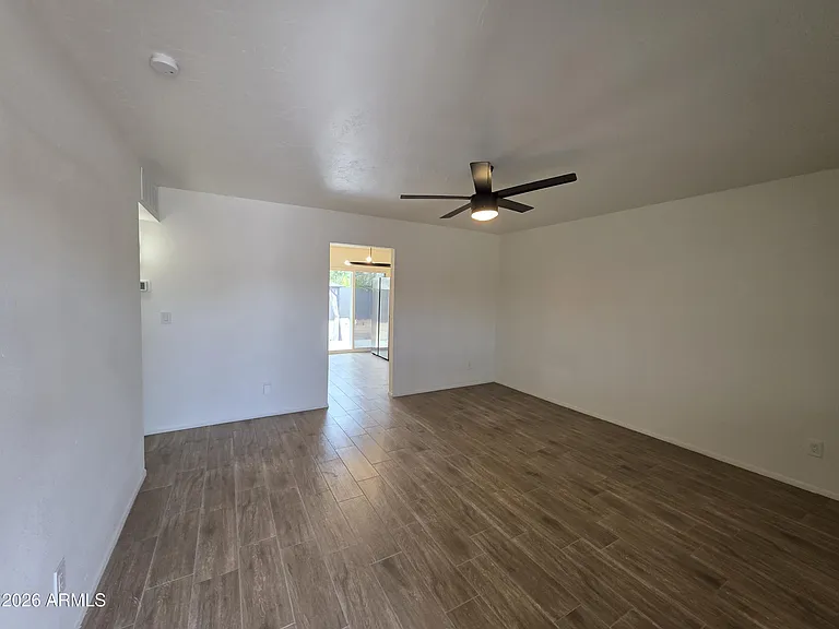 3735 E Claire Dr — Photo 3