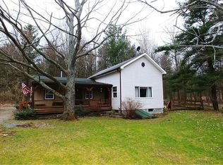 6748 Gannett Hill Rd, Naples, NY 14512