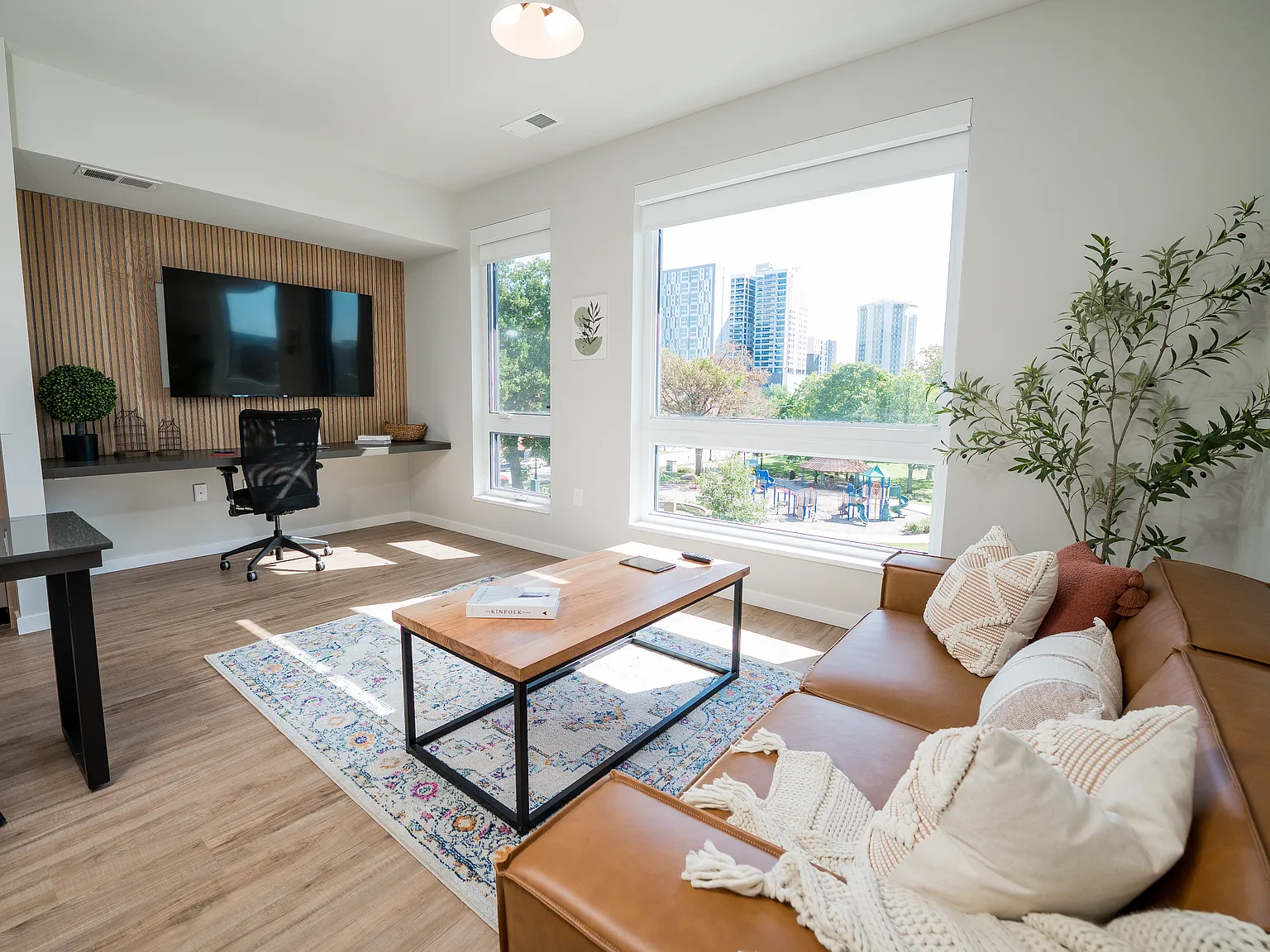 Studio, 525 sqft, $1,149 — Photo 1