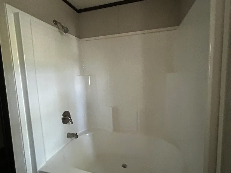 2207 W Macarthur Rd #11 — Photo 20
