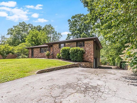 3rd image of 4515 E Ravenwood Dr