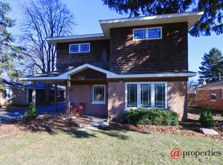 738 E Rockland Rd, Libertyville, IL 60048