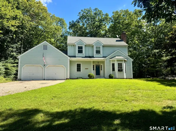 11 Ebony Lane, Essex, CT 06442