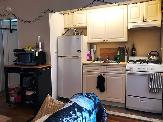 Rented by Prime Realty | media 19