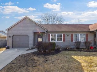 2261 Valley Creek Dr, Elgin, IL 60123