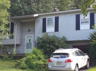 439 Calyn Dr, Reading, PA 19607