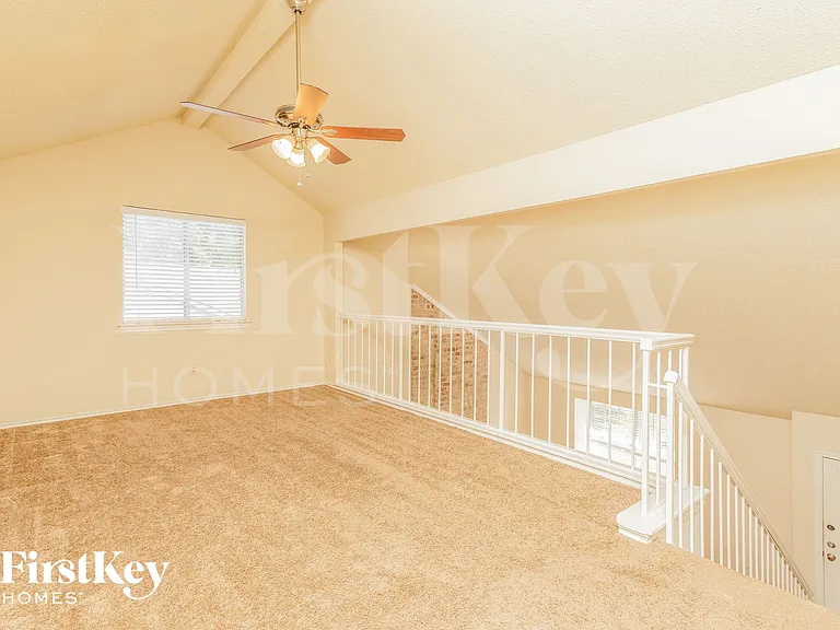 4231 Glen Ridge Dr — Photo 7