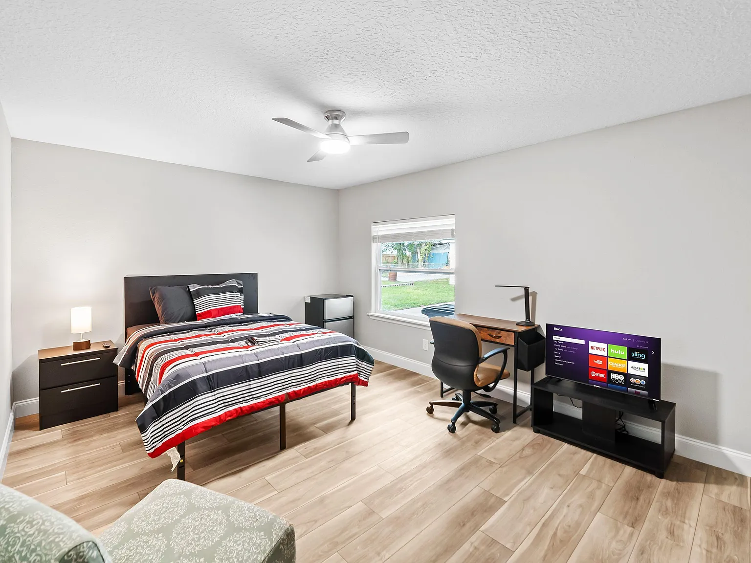 4 bed, 2.0 bath, 1586 sqft, $815 — Photo 4