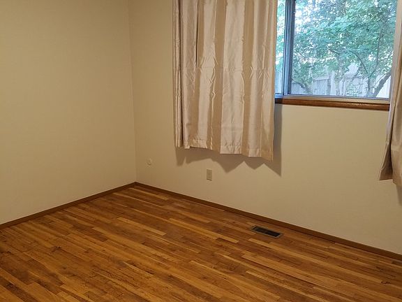 5th image of 2110 NW 13th St
