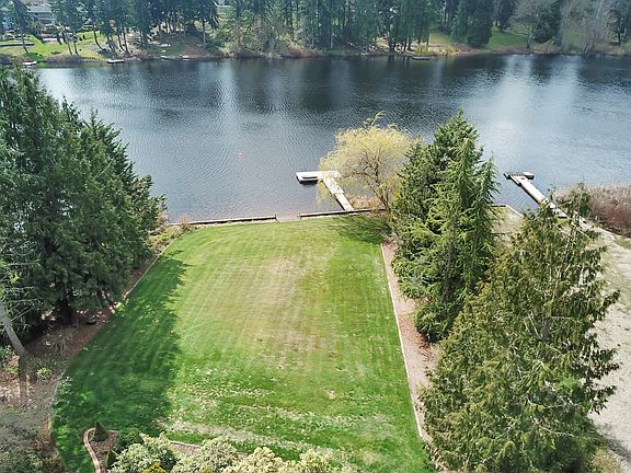3rd image of 33121 E Lake Holm Dr SE
