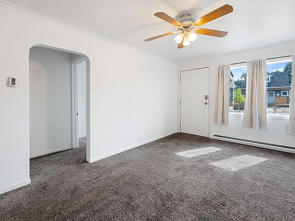 5th image of 1806 W Gardner Ave