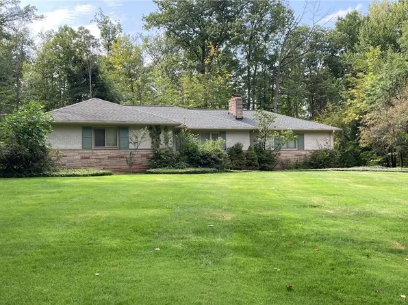 28110 Belcourt Rd, Pepper Pike, OH 44124