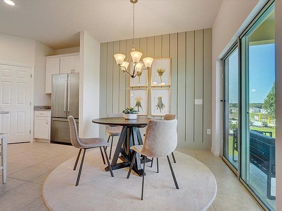 5th image of 697 Crown Rose Dr