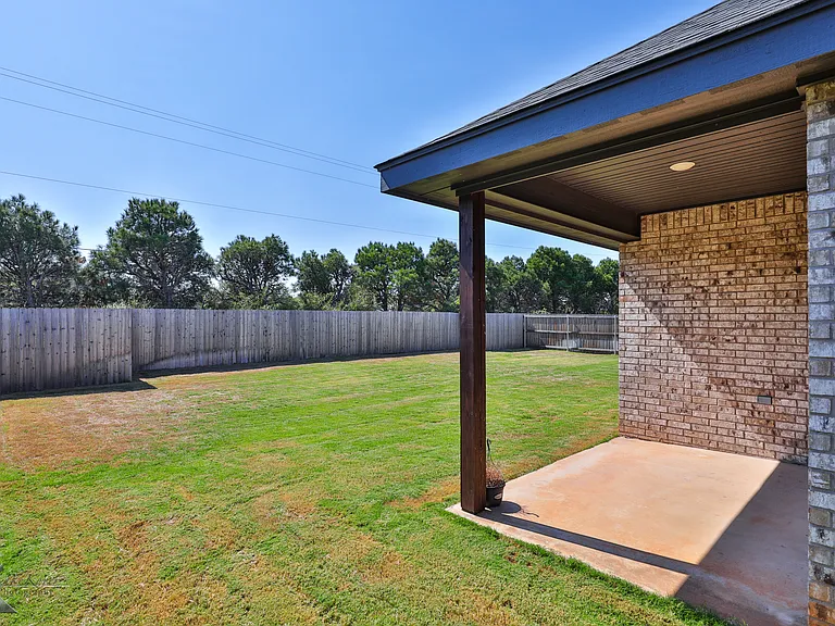 5433 Fallbrook Dr — Photo 37