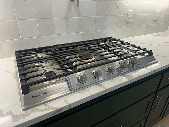 5th image of 36155 Belle Parc Ave
