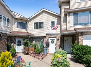 56 Zachary Ct, Staten Island, NY 10310