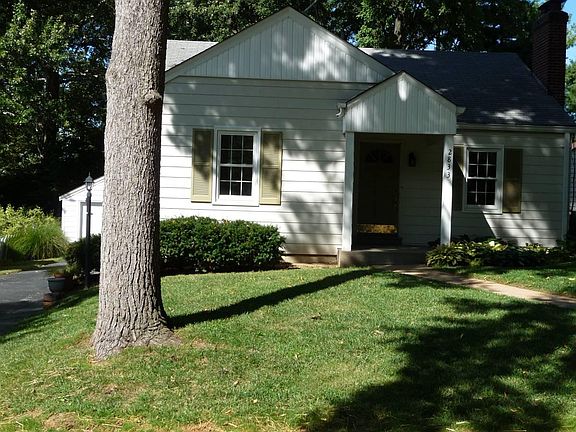 2nd image of 2833 Lawndell Dr
