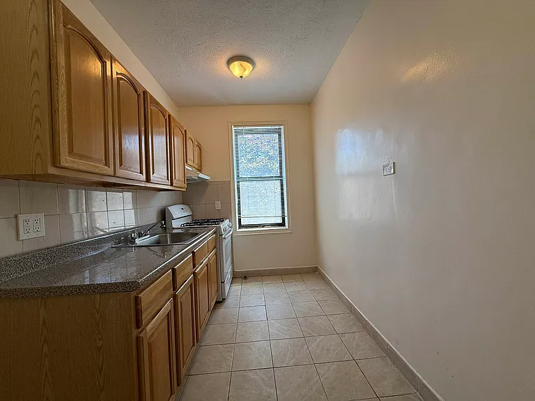 4816 30th Ave #2C — Photo 5
