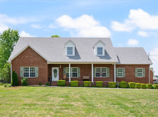637 Coopertown Rd, Unionville, TN 37180