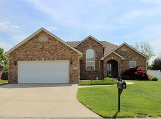 6 Harriett Ct, Granite City, IL