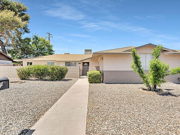 4th image of 8136 N 55TH Avenue